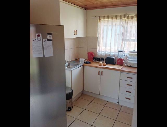 3 BEDROOM TOWNHOUSE RENTED IN KAMMA PARK